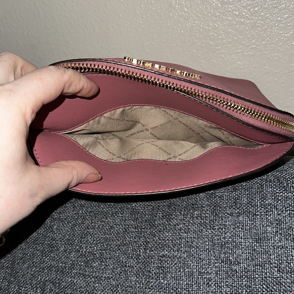 Michael Kors Cindy Dome Crossbody Style 38s9xcpc3l Pink - Picture 4 of 5